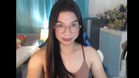 Snapshot of urwetasianprincessxx chatting on November 24, 9:53 am Ashley Kate Mateo Gray online show from November 24, 9:53 am