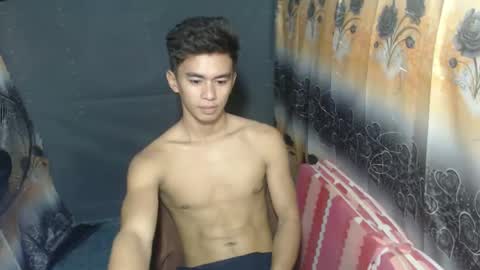 urwild_fuckerxx online show from December 3, 11:03 pm