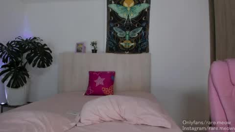 Snapshot of uryko_yor chatting on April 6, 11:16 pm online show from April 6, 11:16 pm