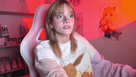 uryukim_ online show from December 16, 12:26 am