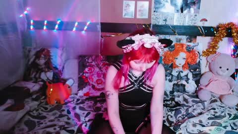 Snapshot of usagi_blush chatting on February 1, 2:56 pm Usagi Blush online show from February 1, 2:56 pm