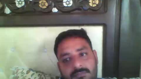 Snapshot of usman184 chatting on September 22, 9:55 am Mian184 online show from September 22, 9:55 am