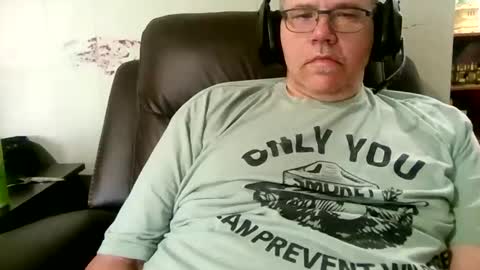 usstarr1 online show from April 1, 4:15 pm