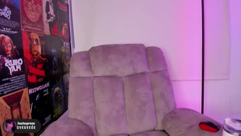 Val help me get 100 thumbs up 3 online show from October 14, 4:57 am