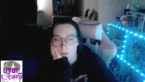 Cara online show from September 29, 2:55 pm
