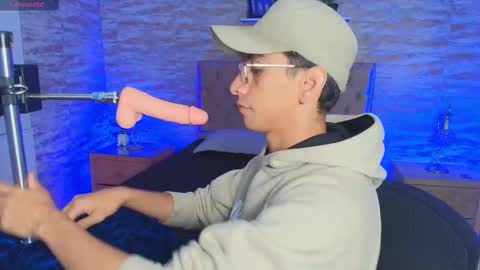 UYUKIE online show from October 31, 11:55 am