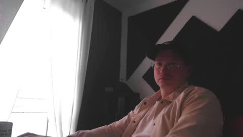 vacation__ online show from March 25, 4:13 pm