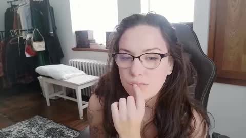 vagelicious online show from December 20, 2:46 pm