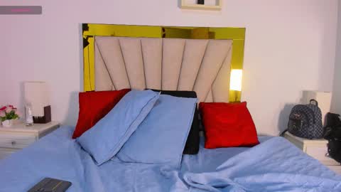 vahioleth  online show from November 12, 3:07 am