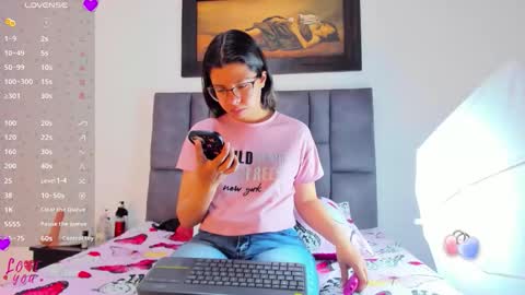 Vahiolet smith online show from March 22, 3:21 am