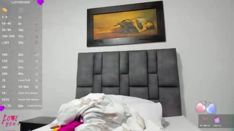 Vahiolet smith online show from April 4, 12:42 am