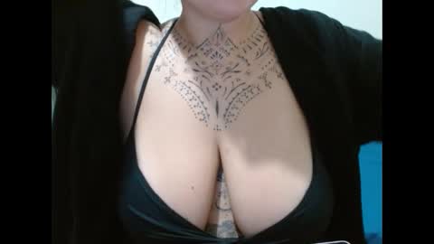 Vah Oliver online show from February 28, 1:39 am