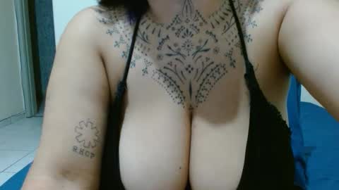 Vah Oliver online show from April 26, 9:45 pm