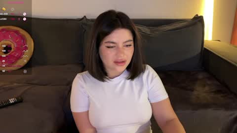 Snapshot of vaiee chatting on December 20, 8:01 pm Valery online show from December 20, 8:01 pm