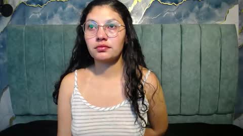 Snapshot of vainilla_cam chatting on March 22, 1:53 am Vainilla online show from March 22, 1:53 am
