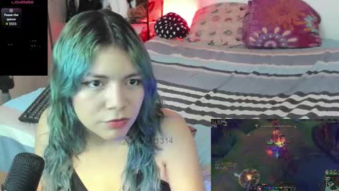 Vaiolet1314 online show from January 10, 4:58 am