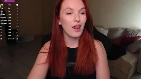 Val online show from September 11, 7:47 pm