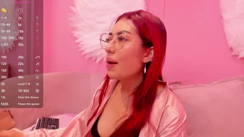 Snapshot of valcherry_ chatting on February 3, 12:03 pm Val online show from February 3, 12:03 pm