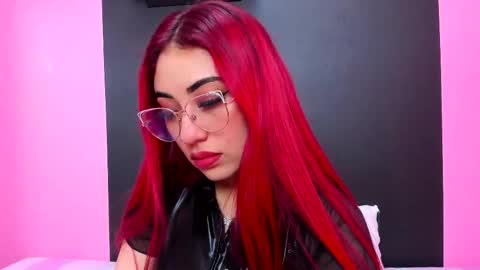 Snapshot of valcherry_ chatting on February 22, 3:12 am Val online show from February 22, 3:12 am