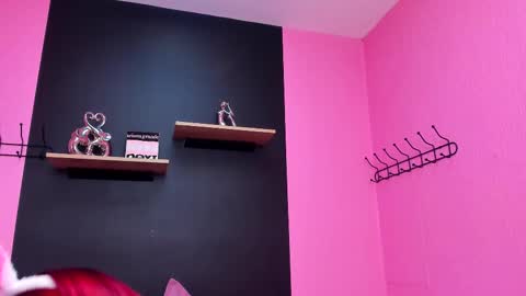 Snapshot of valcherry_ chatting on February 23, 6:07 am Val online show from February 23, 6:07 am