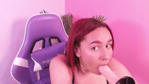 Snapshot of valen_deep chatting on February 7, 7:17 pm valen_deep online show from February 7, 7:17 pm