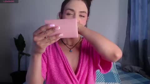 IG-valen mendoza99  twitter valenthompson99 online show from May 17, 10:17 pm