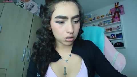 Snapshot of valenor_ chatting on January 17, 3:00 am valentina online show from January 17, 3:00 am