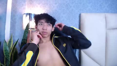 Snapshot of valenorlerot chatting on October 9, 1:42 pm Valenor online show from October 9, 1:42 pm