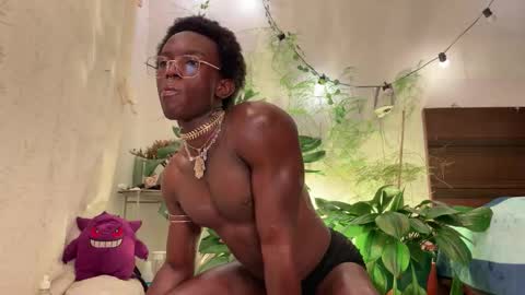   Valentin  independent Cam Boy     online show from January 9, 7:00 am