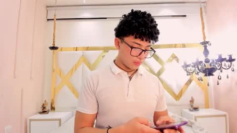 Snapshot of valentin0_3 chatting on October 25, 11:40 am Valentin0 online show from October 25, 11:40 am