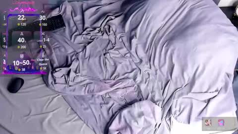 Snapshot of valentin0_3 chatting on November 25, 8:09 pm Valentin0 online show from November 25, 8:09 pm