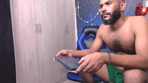 Valentine online show from December 3, 5:55 pm