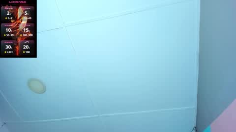 Valentina online show from November 1, 3:30 am