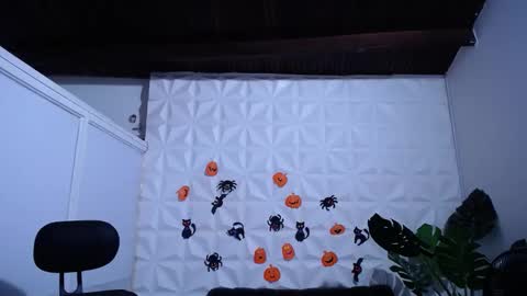 Valentina  online show from October 11, 9:46 pm