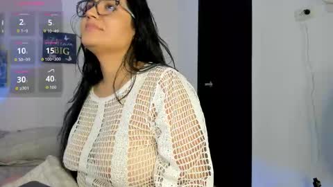 valentina_owens online show from November 24, 9:03 pm