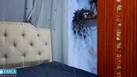 valentinaa_07 online show from April 28, 2:38 am
