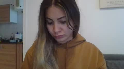 valentinaseleni24 online show from July 6, 12:24 pm