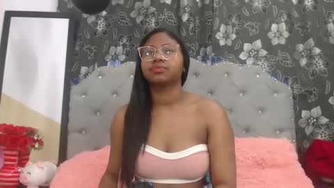 Snapshot of valentinavega18x chatting on January 8, 4:15 am valentina vega online show from January 8, 4:15 am