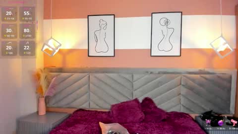 Mia  online show from January 5, 9:07 pm