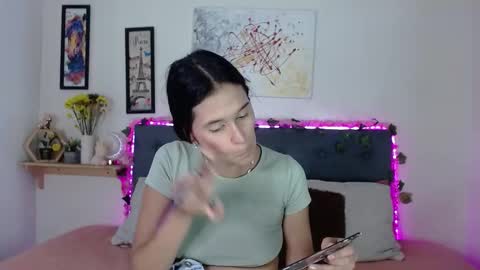 Snapshot of valentini_villa chatting on September 25, 8:45 pm V A L E N T I N I online show from September 25, 8:45 pm