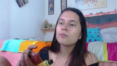 V A L E N T I N I online show from October 25, 7:41 pm