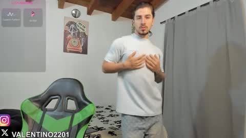 valentino online show from October 11, 1:05 am