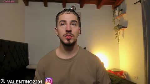 valentino online show from November 10, 12:09 am