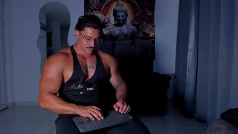    online show from November 27, 9:39 pm