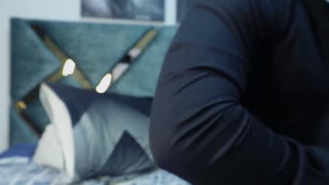 Valentino Ferrari online show from October 15, 2:11 am