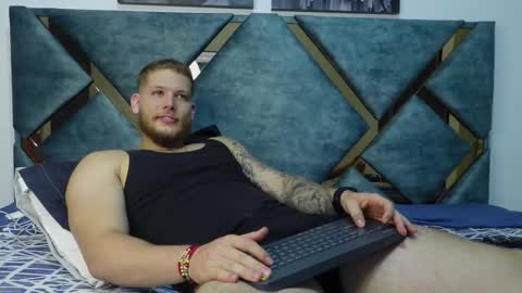 Valentino Ferrari online show from October 16, 1:50 am