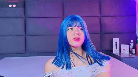 valentino moon online show from January 12, 2:50 am