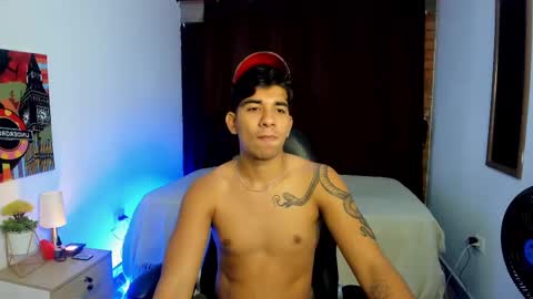 VALENTINO MOURA online show from March 6, 12:09 pm