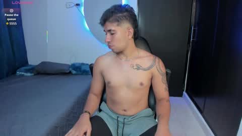 valentino santos online show from November 17, 11:32 pm