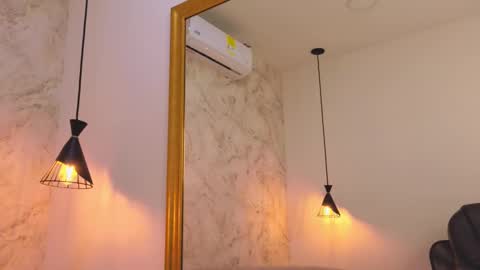 valentino_thompson online show from October 22, 9:03 pm